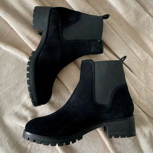 Black aesthetic boots✨